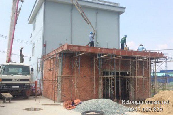 be-tong-tuoi-tai-huyen-con-dao