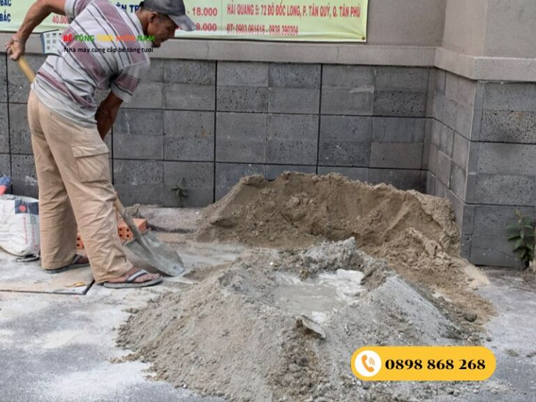 Chi tiết cách trộn xi măng thủ công đúng chuẩn để xây dựng